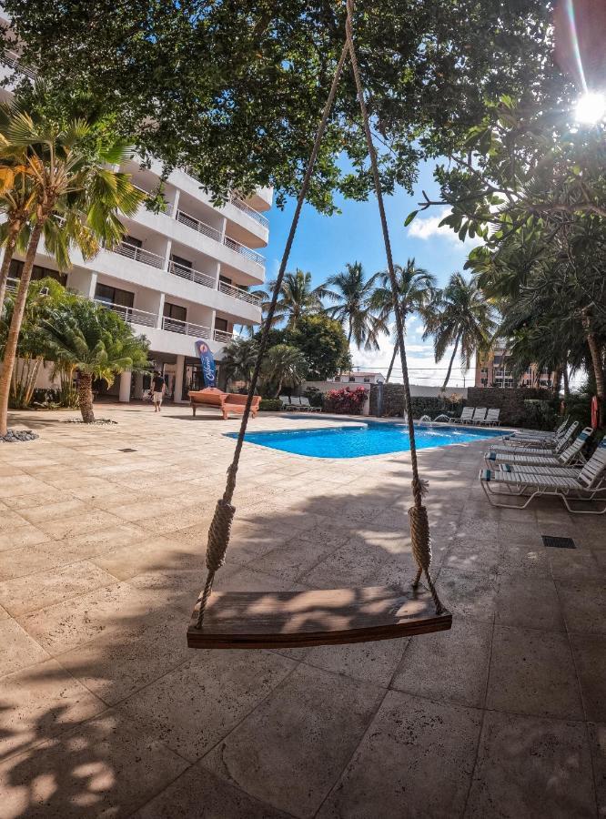 Hotel California Playa El Yaque 外观 照片