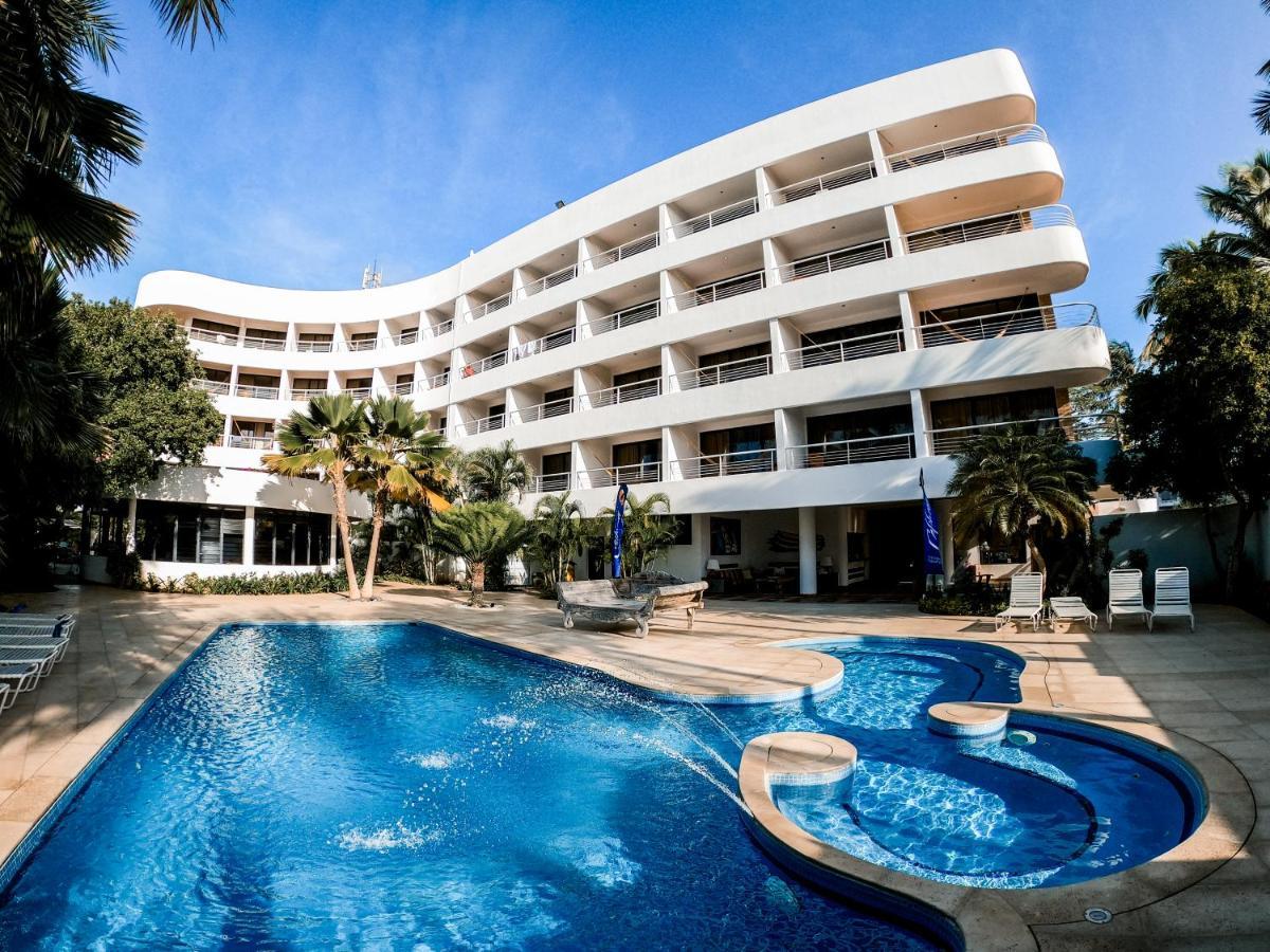 Hotel California Playa El Yaque 外观 照片