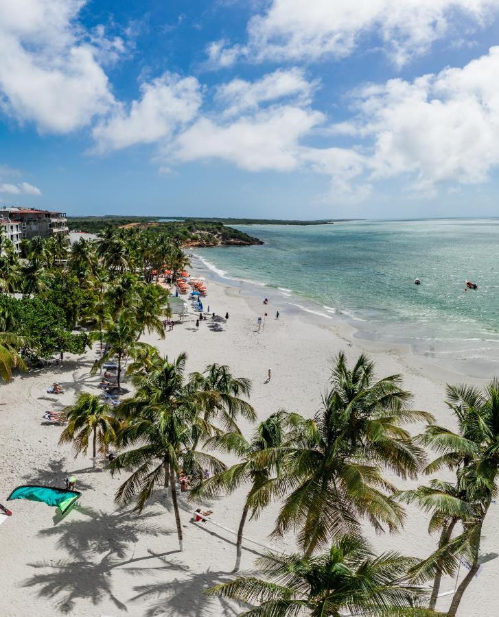 Hotel California Playa El Yaque 外观 照片