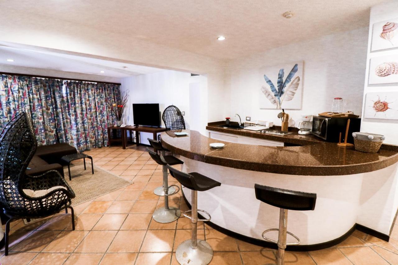 Hotel California Playa El Yaque 外观 照片