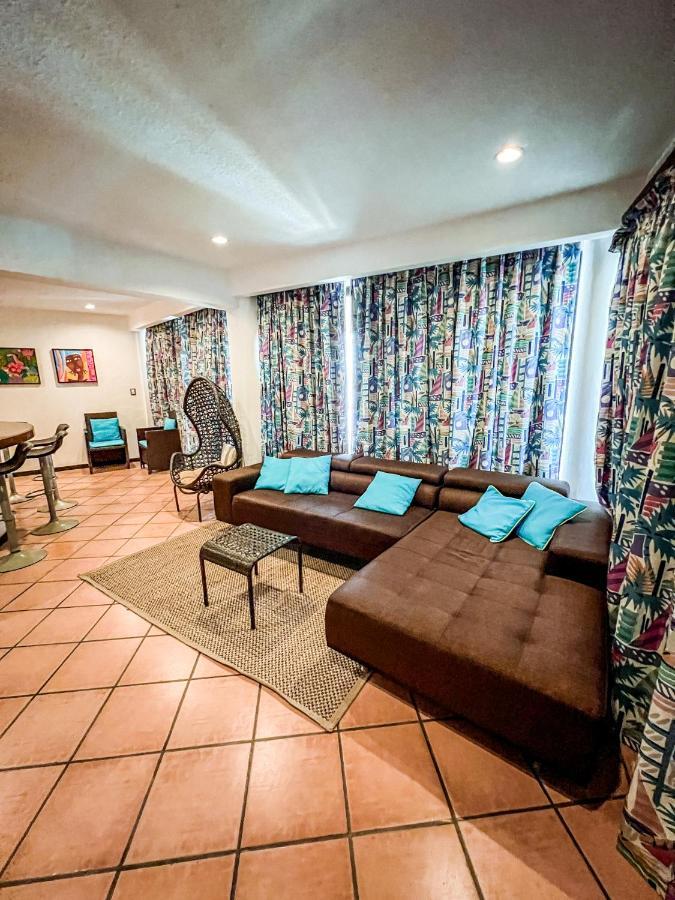 Hotel California Playa El Yaque 外观 照片
