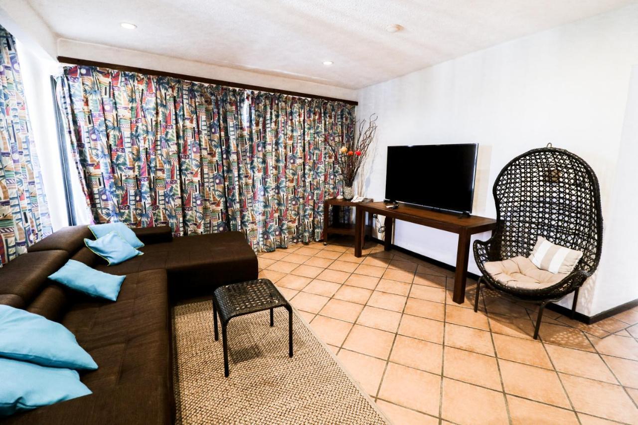 Hotel California Playa El Yaque 外观 照片