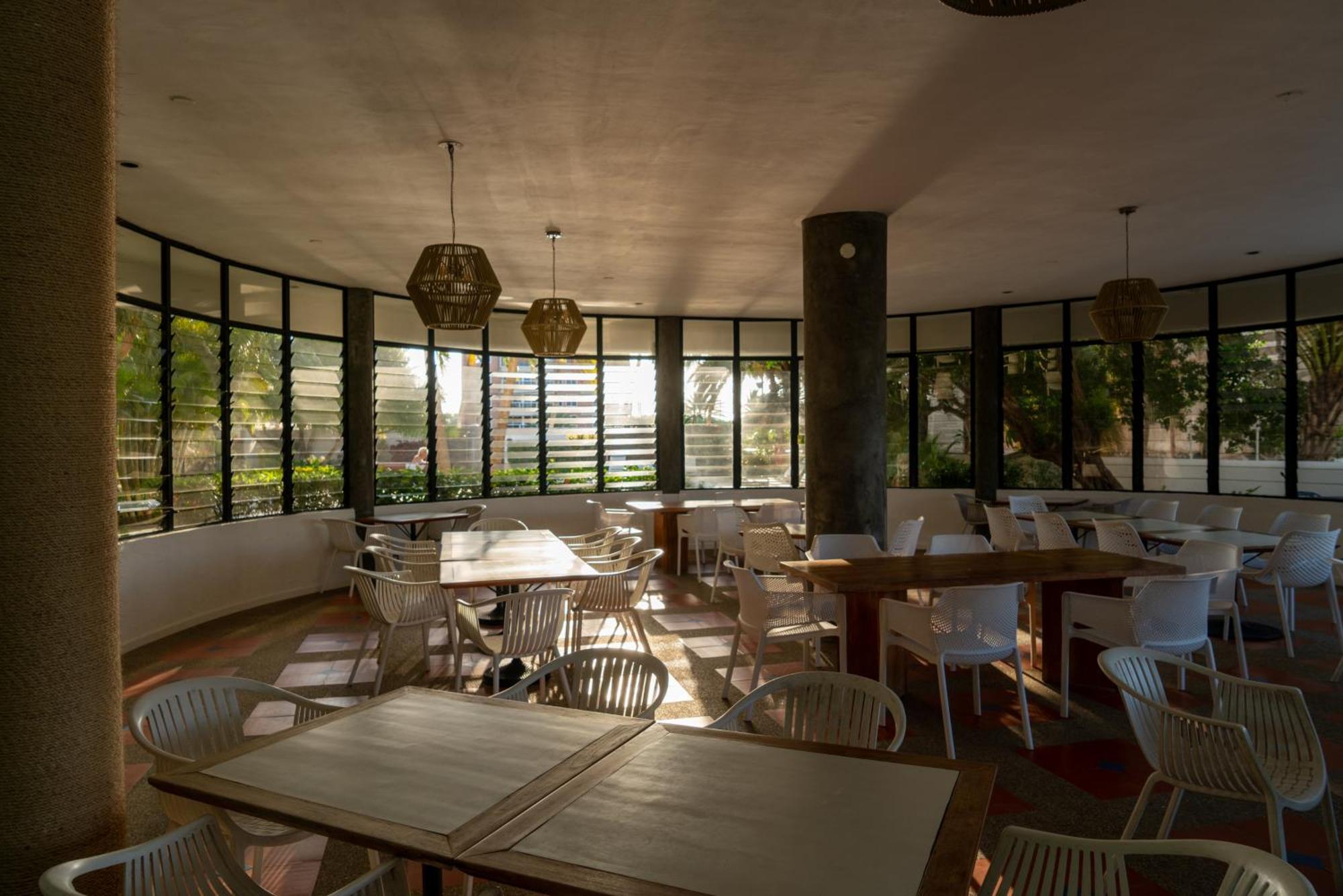 Hotel California Playa El Yaque 外观 照片